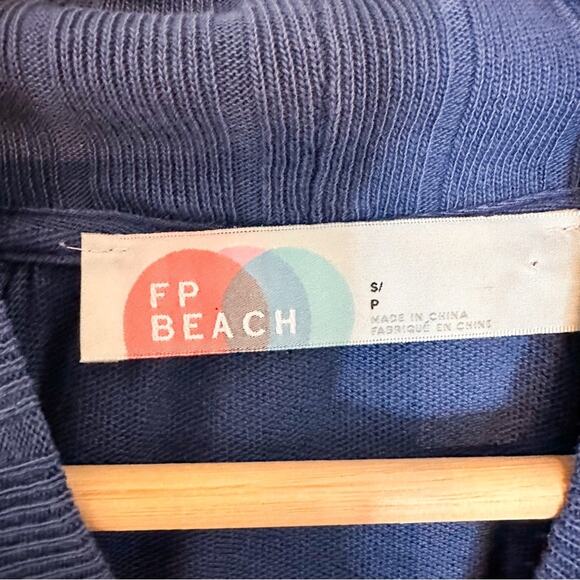 FP Beach Pullover - Picture 4 of 6